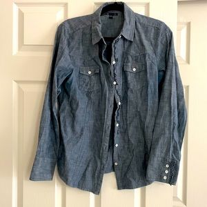 Chambray top Size L Gap brand